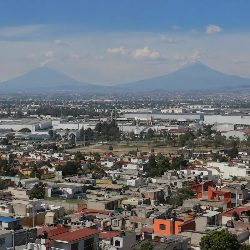 Operación de desazolve industrial en San Martín Texmelucan, Puebla