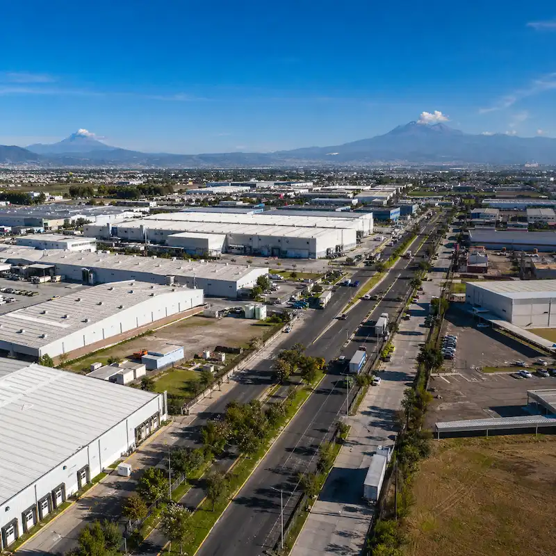 Operación de desazolve industrial en Zona Industrial de Puebla
